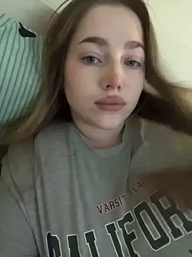 Snapshot of milana_millka chatting on March 2026 08:26:01 AM milana millka online show from March 2026 08:26:01 AM