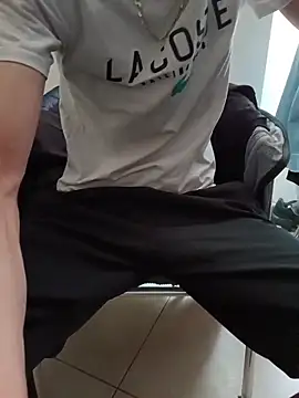 Skinboy06 online show from May 2026 12:01:02 PM