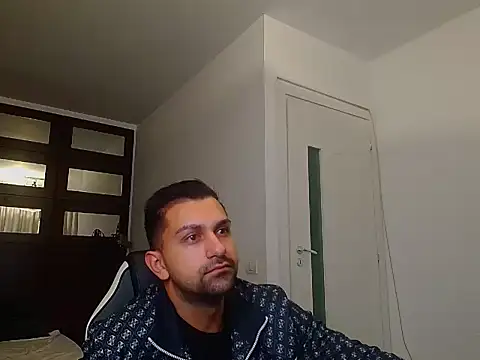 Snapshot of BryceReign chatting on May 2026 04:29:01 AM BryceReign online show from May 2026 04:29:01 AM