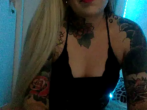 Snapshot of Cherrybabyxxx chatting on April 2026 11:02:02 AM Cherrybabyxxx online show from April 2026 11:02:02 AM