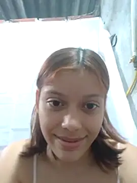 ESTRELLA-HOT- online show from April 2026 01:41:01 PM