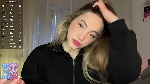 1Kellynaive online show from April 2026 04:04:02 PM