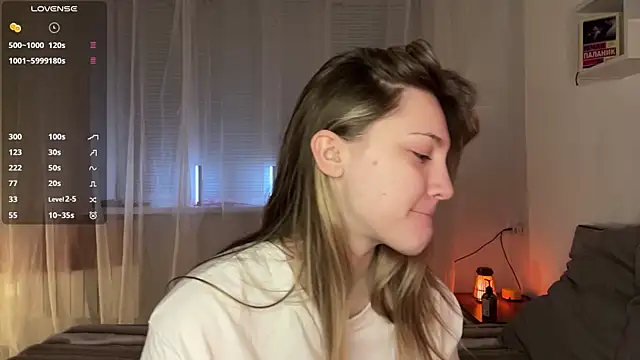 1Kellynaive online show from April 2026 05:05:02 PM