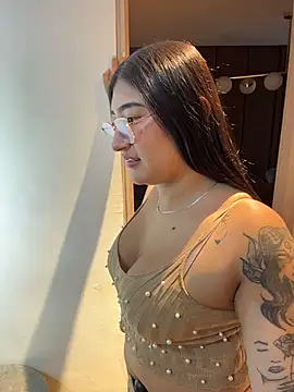 Snapshot of ami_santos chatting on March 2026 08:02:01 PM ami santos online show from March 2026 08:02:01 PM