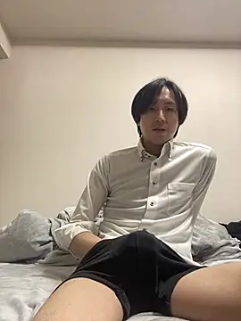 Snapshot of youta200 chatting on April 2026 10:33:01 AM youta200 online show from April 2026 10:33:01 AM