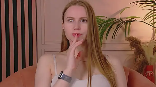 Snapshot of Lover_Daisy_ chatting on May 2026 11:40:01 AM Lover Daisy online show from May 2026 11:40:01 AM