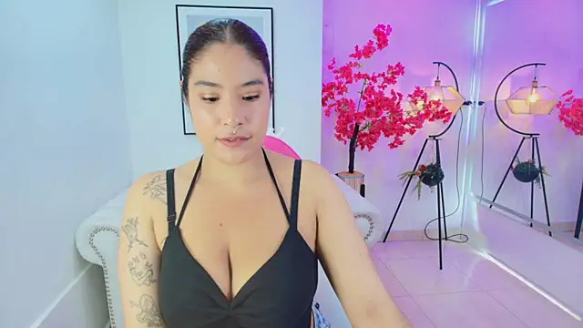 Snapshot of Natalia_cartier chatting on June 2026 03:15:01 AM Natalia cartier online show from June 2026 03:15:01 AM