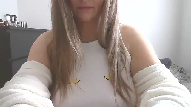 Goddess-GraceX online show from April 2026 02:09:02 PM