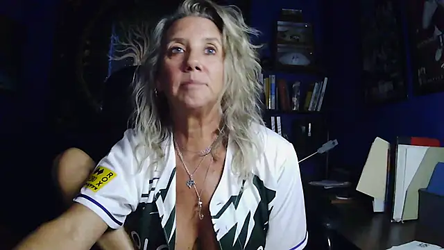 Snapshot of alilliwitch chatting on March 2026 01:11:02 AM alilliwitch online show from March 2026 01:11:02 AM