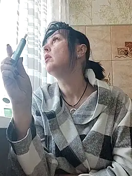 Snapshot of HelgaDennis chatting on March 2026 07:45:02 AM HelgaDennis online show from March 2026 07:45:02 AM