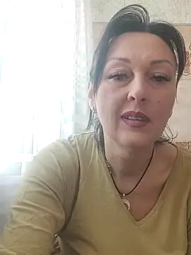 Snapshot of HelgaDennis chatting on March 2026 06:08:01 AM HelgaDennis online show from March 2026 06:08:01 AM