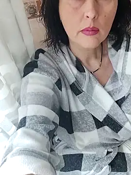 Snapshot of HelgaDennis chatting on March 2026 06:02:01 AM HelgaDennis online show from March 2026 06:02:01 AM