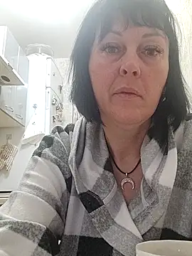 Snapshot of HelgaDennis chatting on April 2026 03:37:02 AM HelgaDennis online show from April 2026 03:37:02 AM