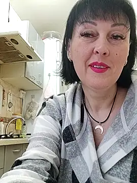 Snapshot of HelgaDennis chatting on April 2026 05:16:01 AM HelgaDennis online show from April 2026 05:16:01 AM