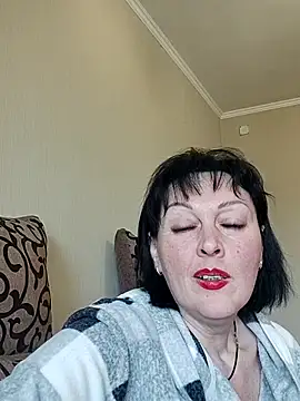 Snapshot of HelgaDennis chatting on April 2026 02:58:01 PM HelgaDennis online show from April 2026 02:58:01 PM