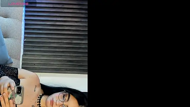  emily gilll  online show from March 2026 08:08:02 PM