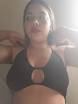 Yelii  online show from July 2026 06:02:02 PM