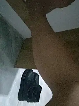 Snapshot of ninicawax chatting on April 2026 03:39:02 PM ninicawax online show from April 2026 03:39:02 PM