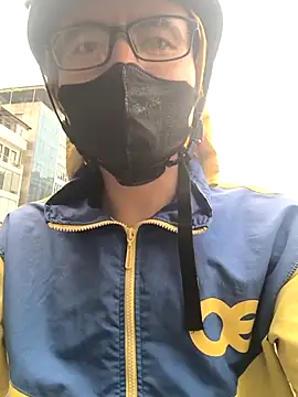 Snapshot of cactoto chatting on April 2026 05:57:02 AM cactoto online show from April 2026 05:57:02 AM