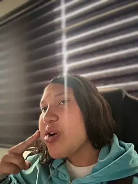 Melody LS online show from April 2026 07:10:01 PM