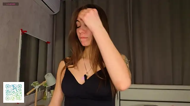 Snapshot of DaynaMacha chatting on March 2026 06:53:01 PM DaynaMacha online show from March 2026 06:53:01 PM