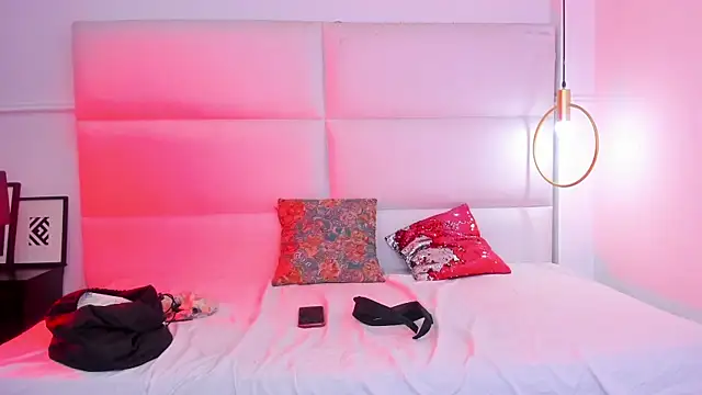 your d0ll1 online show from April 2026 01:17:02 PM