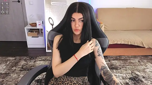 AnacondaOnn online show from March 2026 06:25:01 AM