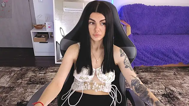 AnacondaOnn online show from April 2026 06:22:02 AM