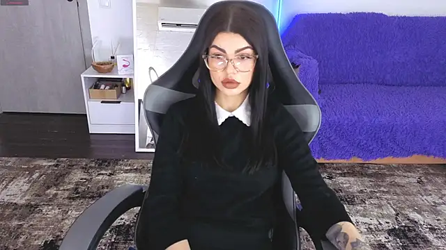 AnacondaOnn online show from April 2026 09:16:01 AM