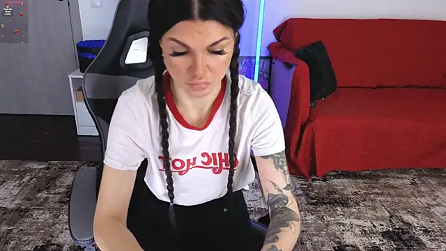 AnacondaOnn online show from May 2026 07:37:02 AM