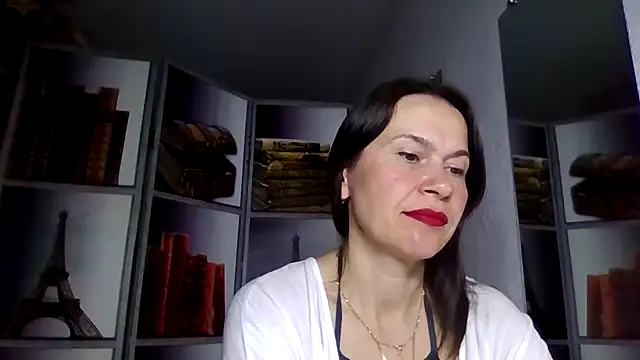 Snapshot of Selena_Moo chatting on April 2026 08:59:01 AM Selena Moo online show from April 2026 08:59:01 AM