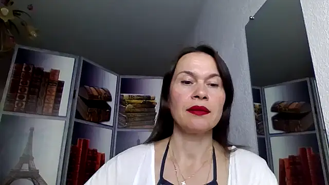 Snapshot of Selena_Moo chatting on April 2026 08:11:01 AM Selena Moo online show from April 2026 08:11:01 AM