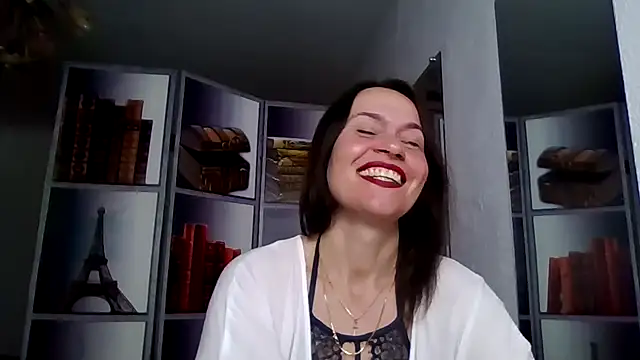 Snapshot of Selena_Moo chatting on April 2026 08:30:01 AM Selena Moo online show from April 2026 08:30:01 AM