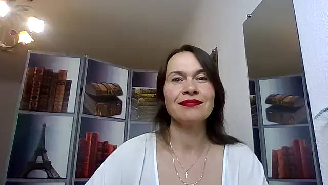 Snapshot of Selena_Moo chatting on April 2026 12:09:02 PM Selena Moo online show from April 2026 12:09:02 PM