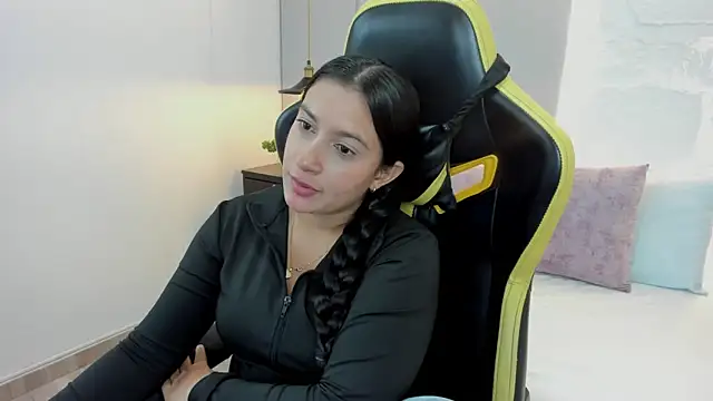 kira relish online show from April 2026 11:16:01 AM