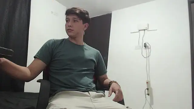 Snapshot of Lucifeeeer_666 chatting on March 2026 07:08:02 PM Lucifeeeer 666 online show from March 2026 07:08:02 PM