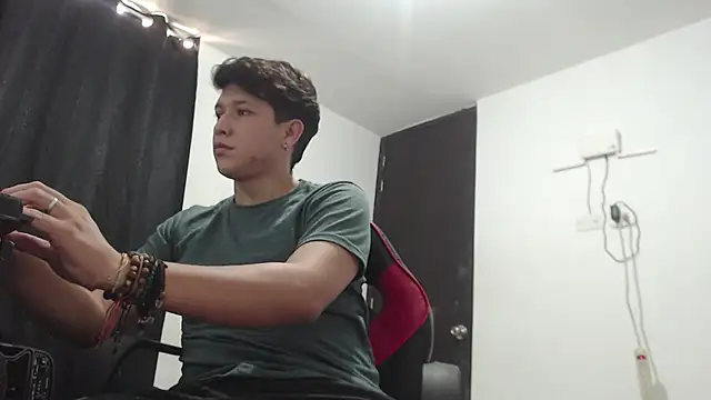 Snapshot of Lucifeeeer_666 chatting on March 2026 08:03:01 PM Lucifeeeer 666 online show from March 2026 08:03:01 PM