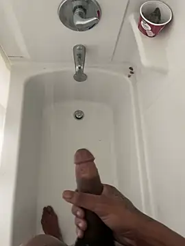 Snapshot of Mr11inchesnluvv chatting on March 2026 10:59:01 PM Mr11inchesnluvv online show from March 2026 10:59:01 PM