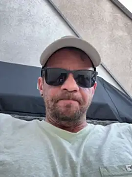 Snapshot of stefhart chatting on April 2026 04:59:01 PM stefhart online show from April 2026 04:59:01 PM