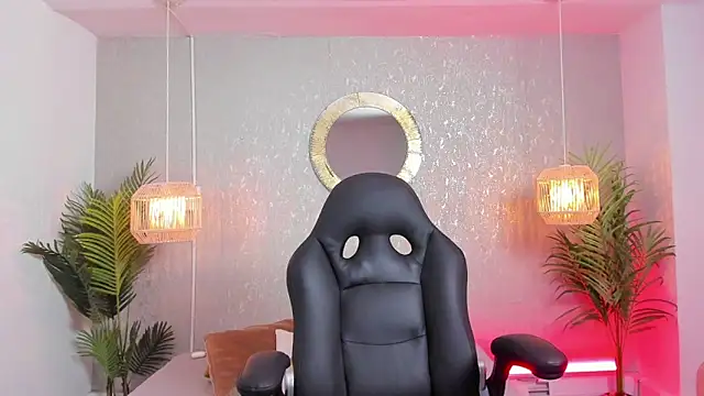 Gio carangi online show from April 2026 02:56:01 AM