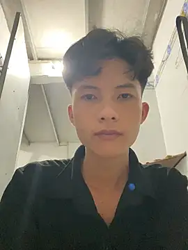 Nguyencuong1999 online show from April 2026 07:46:01 AM