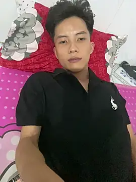 Nguyencuong1999 online show from April 2026 06:02:01 PM