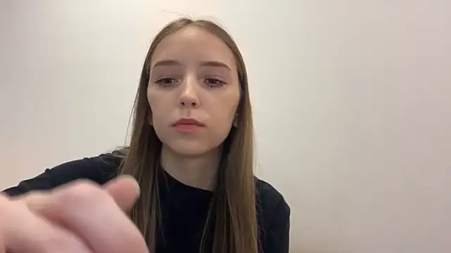 Snapshot of TanjaBrounson chatting on April 2026 03:17:02 PM TanjaBrounson online show from April 2026 03:17:02 PM