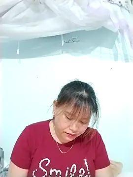 Snapshot of Moubie1 chatting on April 2026 04:36:02 PM Moubie1 online show from April 2026 04:36:02 PM