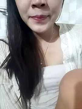 Personality-girl- online show from April 2026 02:21:02 AM