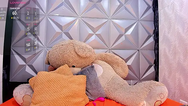 SofiLatina1 online show from March 2026 11:04:02 AM