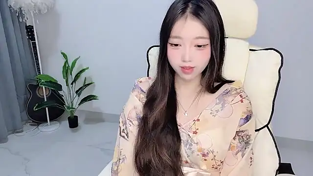 Yukiy8877 online show from April 2026 10:29:01 PM