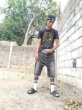 spittermasterpig1 online show from April 2026 02:03:02 PM