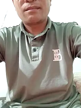 Snapshot of Sutinh85 chatting on March 2026 04:51:01 AM Sutinh85 online show from March 2026 04:51:01 AM