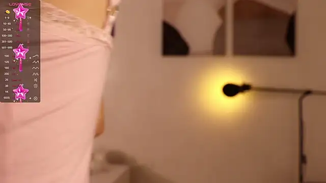 Snapshot of dream_sweet chatting on April 2026 03:10:02 PM dream sweet online show from April 2026 03:10:02 PM